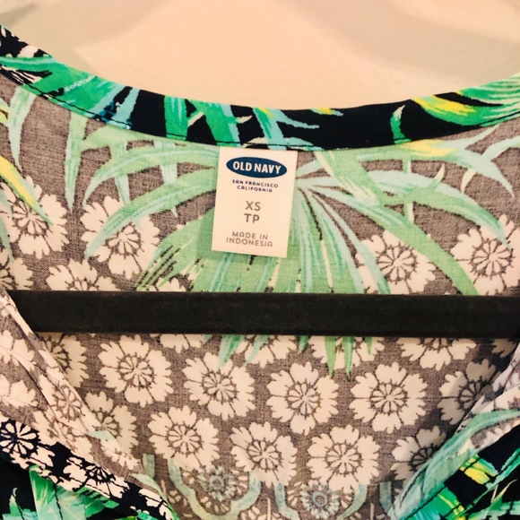 Palm Print Sleeveless Sundress - Picture 4 of 4